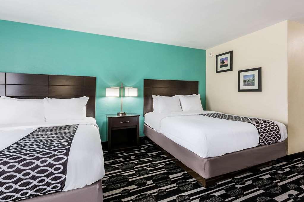 Baymont By Wyndham Oklahoma City Bricktown Room photo